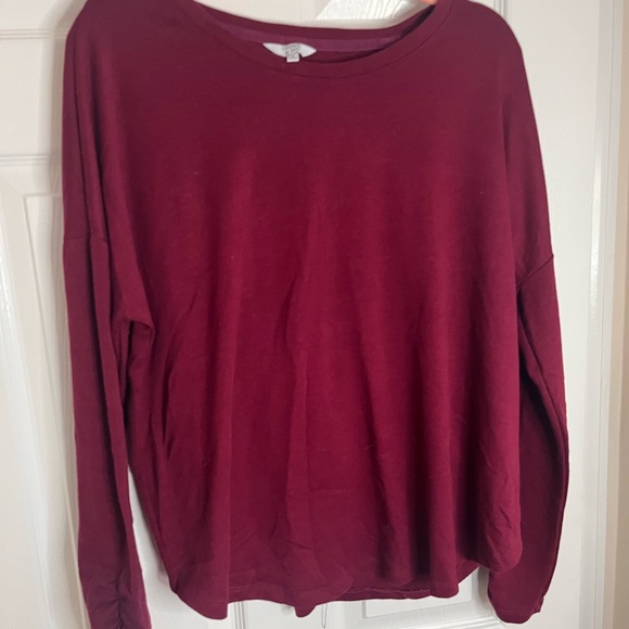 Crown & Ivy Burgundy Crew Neck Sweater - Picture 1 of 3
